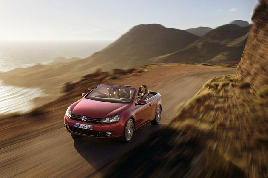  Volkswagen Golf Cabrio 2011 года  (фото 65 из 69)